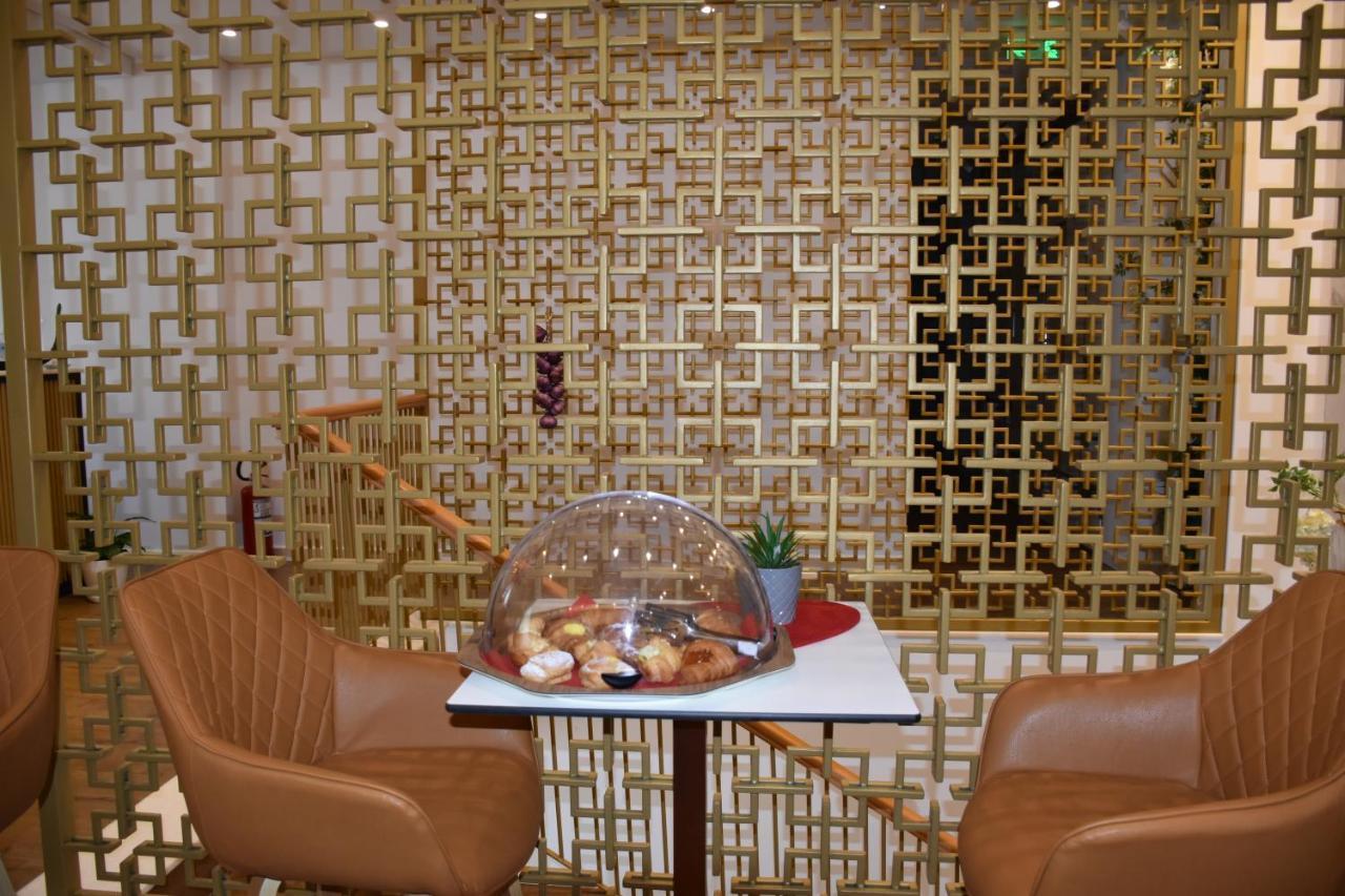 Hotel Ergi'S Durrës Kültér fotó