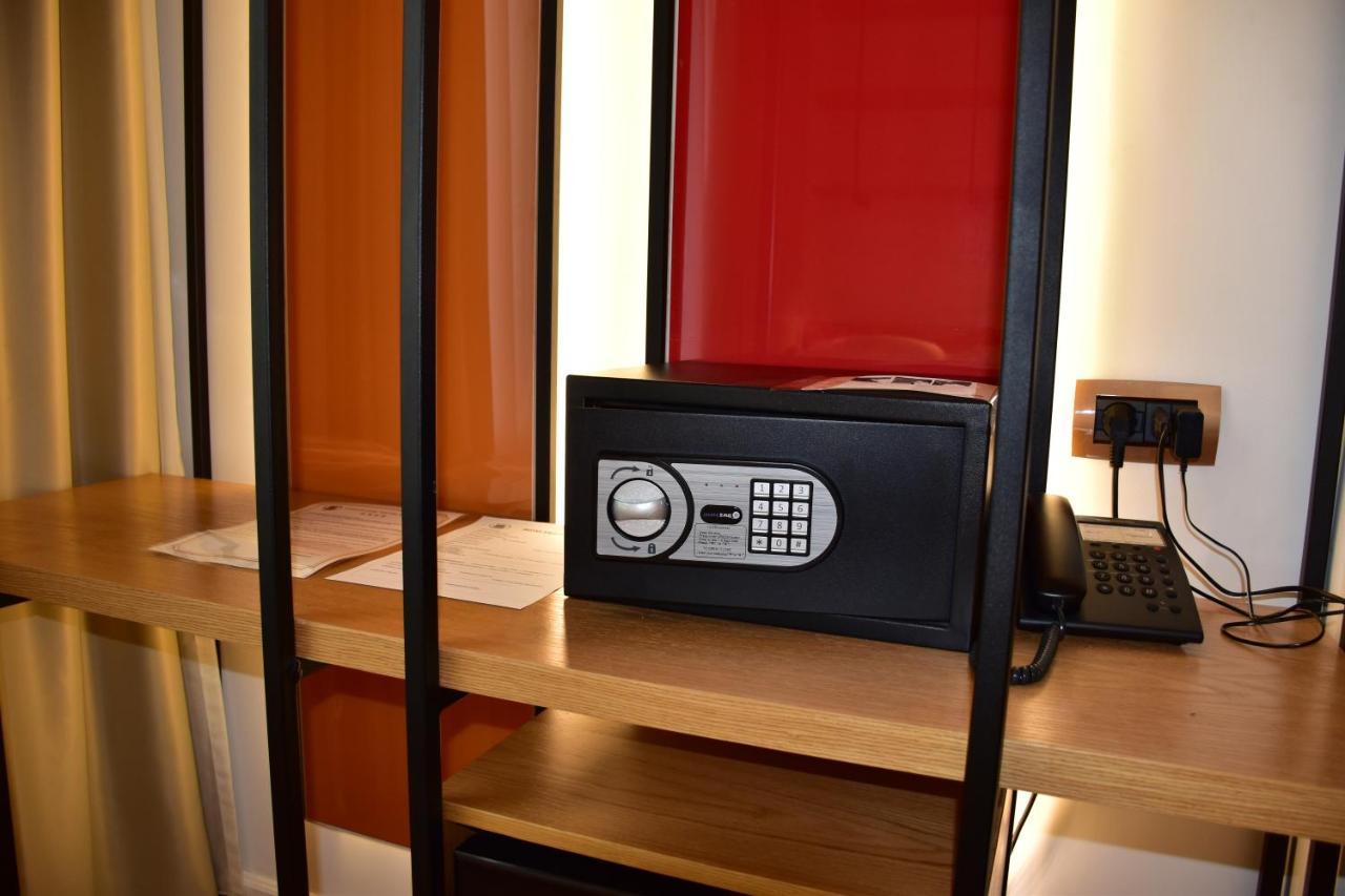 Hotel Ergi'S Durrës Kültér fotó