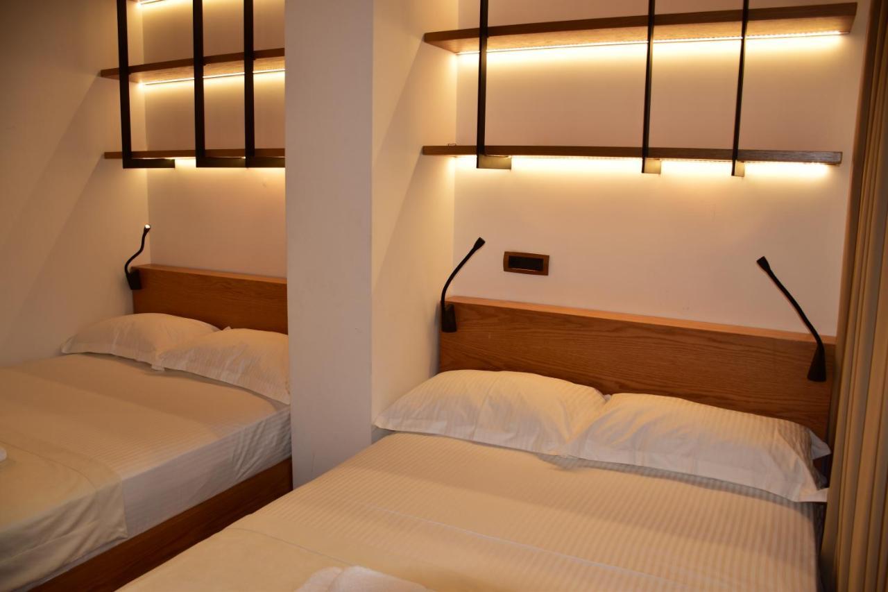 Hotel Ergi'S Durrës Kültér fotó